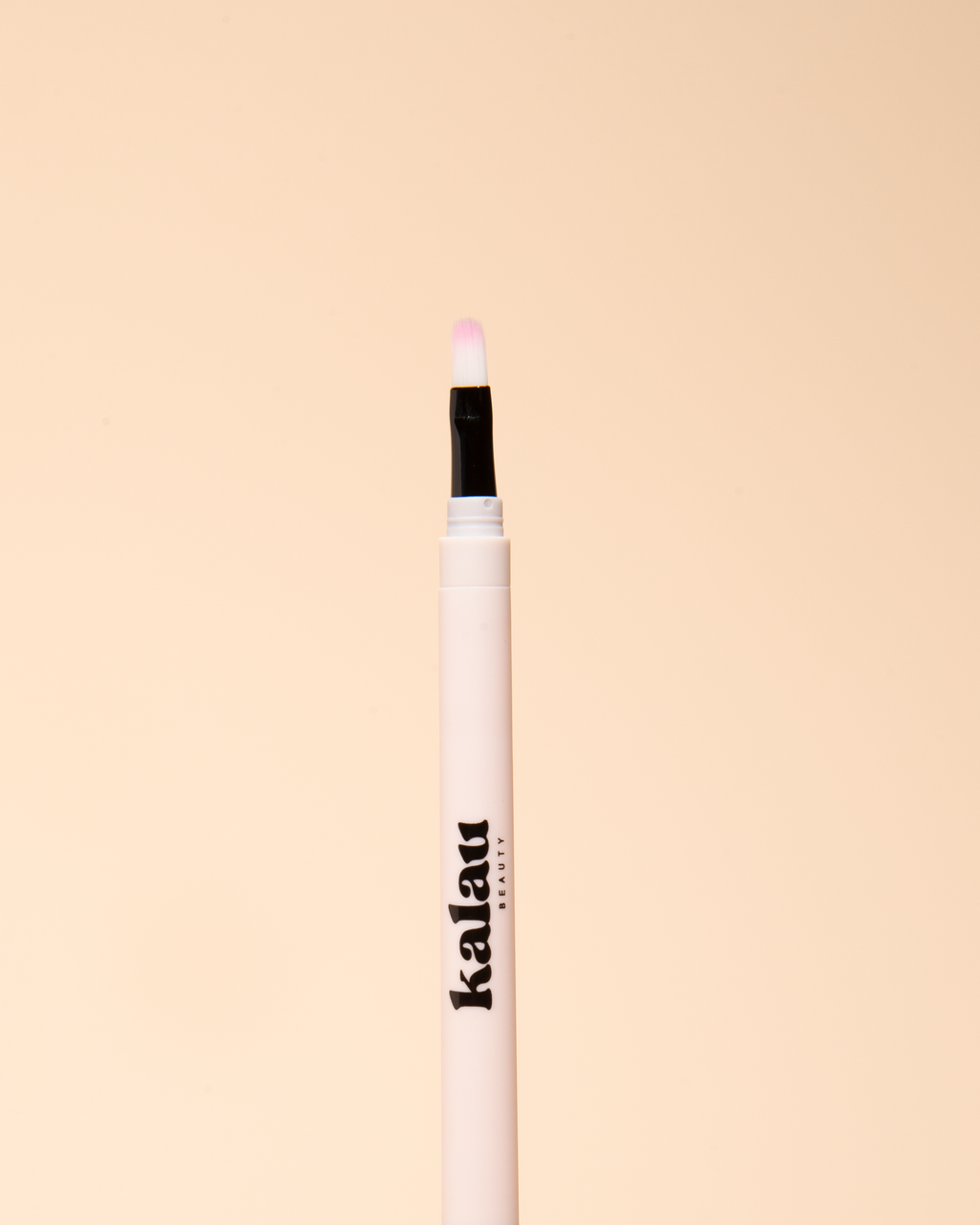 OUT OF OFFICE creamy lip liner