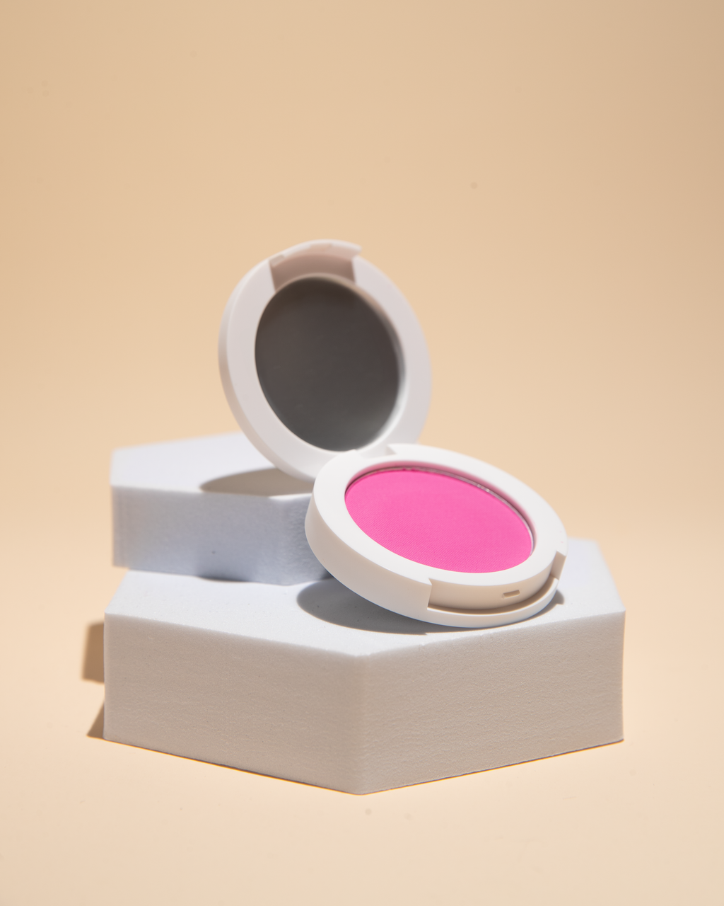 BOMBSHELL long lasting powder blush